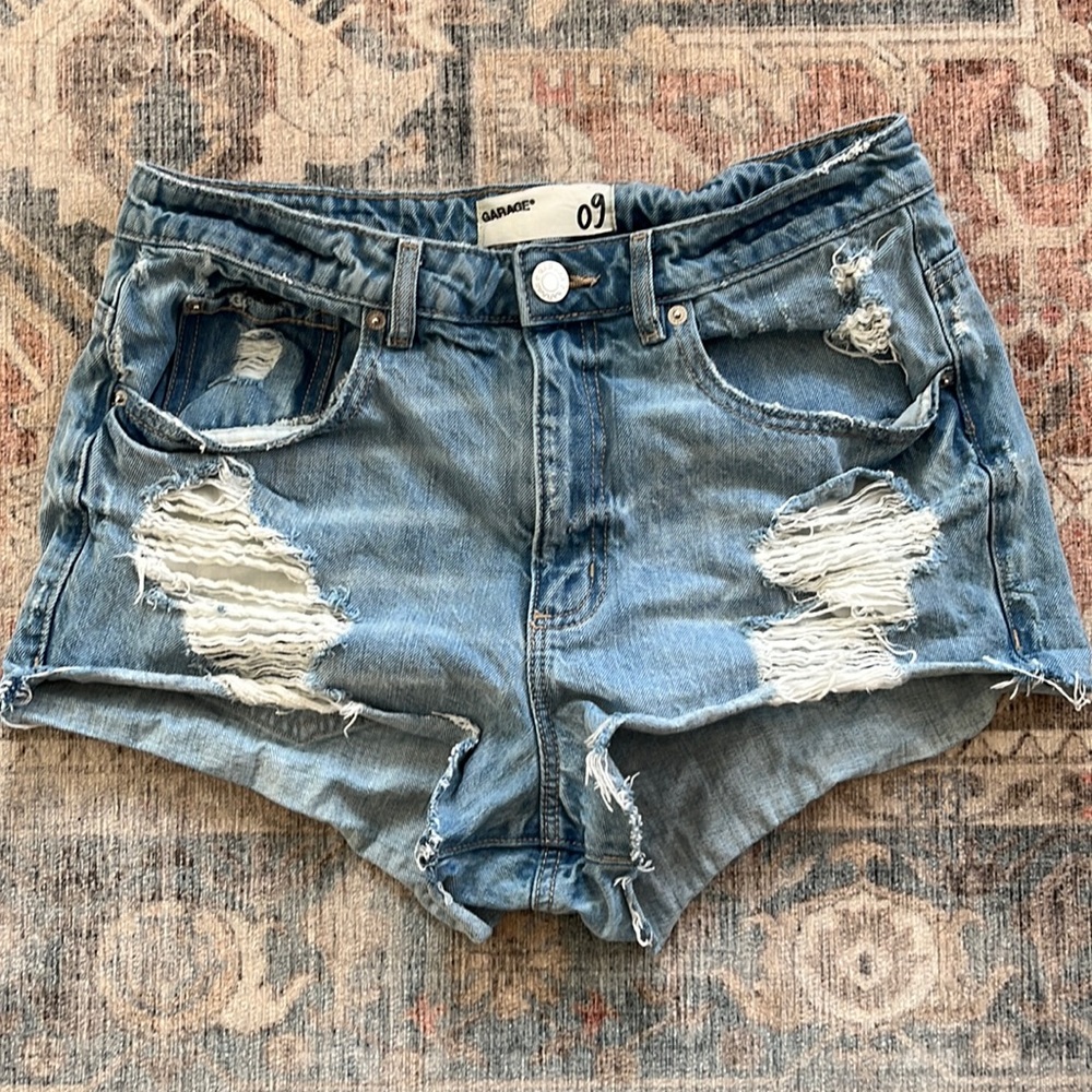 Festival Distressed shorts